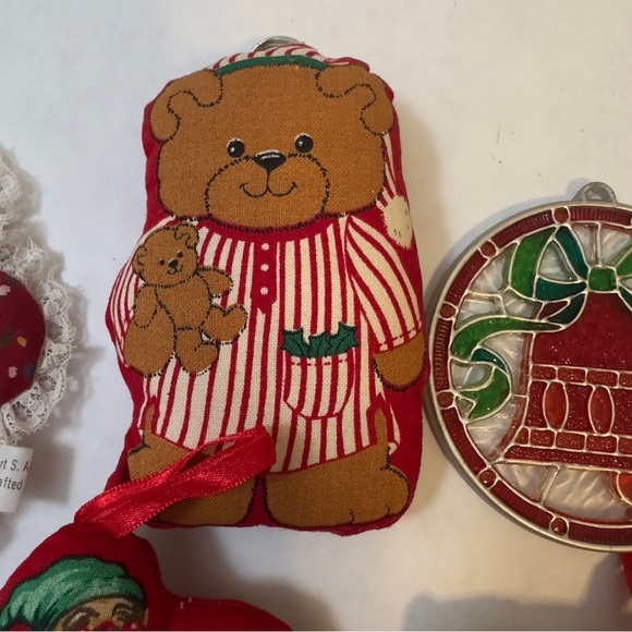 Vintage Mixed Lot of 15 Cloth Fabric Christmas Tree Ornaments - Handmade
Stuffed - Picture 4 of 11